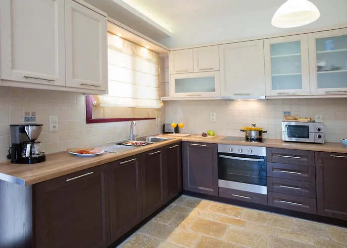 Αthina Villas Fternon